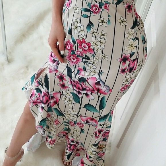 Floral Maxi Ruffles Front Slit Dress Gown - Picture 5 of 6